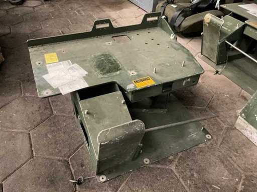 Electrical equipment rack