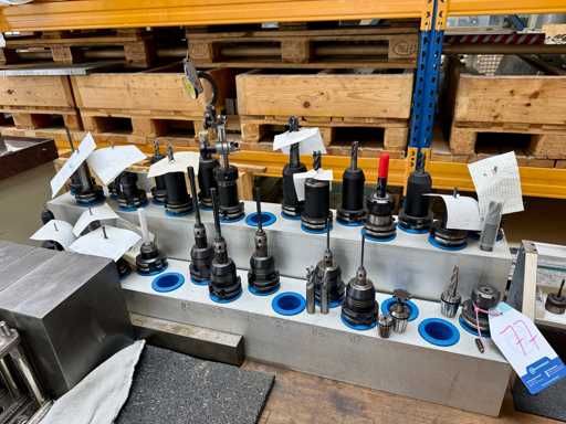   Lot SK 40 Tool Holders