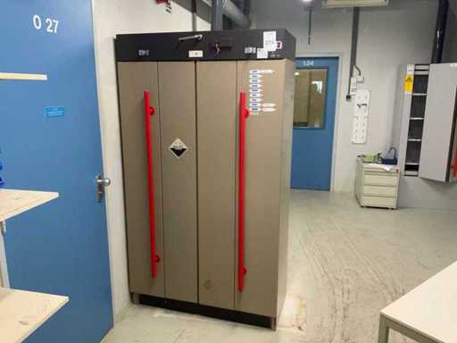 Biosafety cabinet