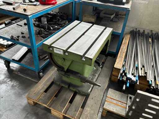 Table de serrage pivotante