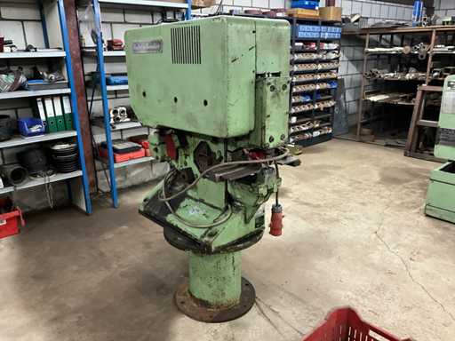 Muhr u. Bender Punching and Shearing Machine