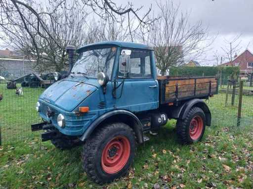 Unimog Classic Car
