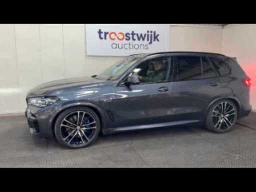 3d836040-4a88-49fb-9e10-ed04dc9d6fac.mp4