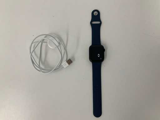 Apple Watch SE (2022) 44mm GPS Midnight Aluminium z paskiem na nadgarstek w kolorze ciemnoniebieskim