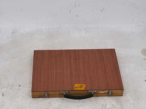 Klepzittingen van de freeszadel