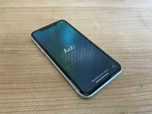 Apple iPhone XR