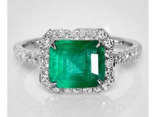 Luxe ring in natuurlijke Zambia Green Emerald 2,43 karaat