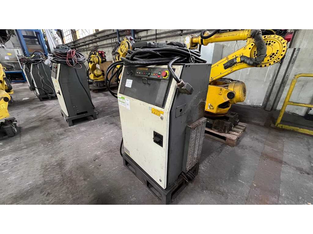 1999 Fanuc S-430i A05B-2401-B030 Skrzynka sterownicza robota