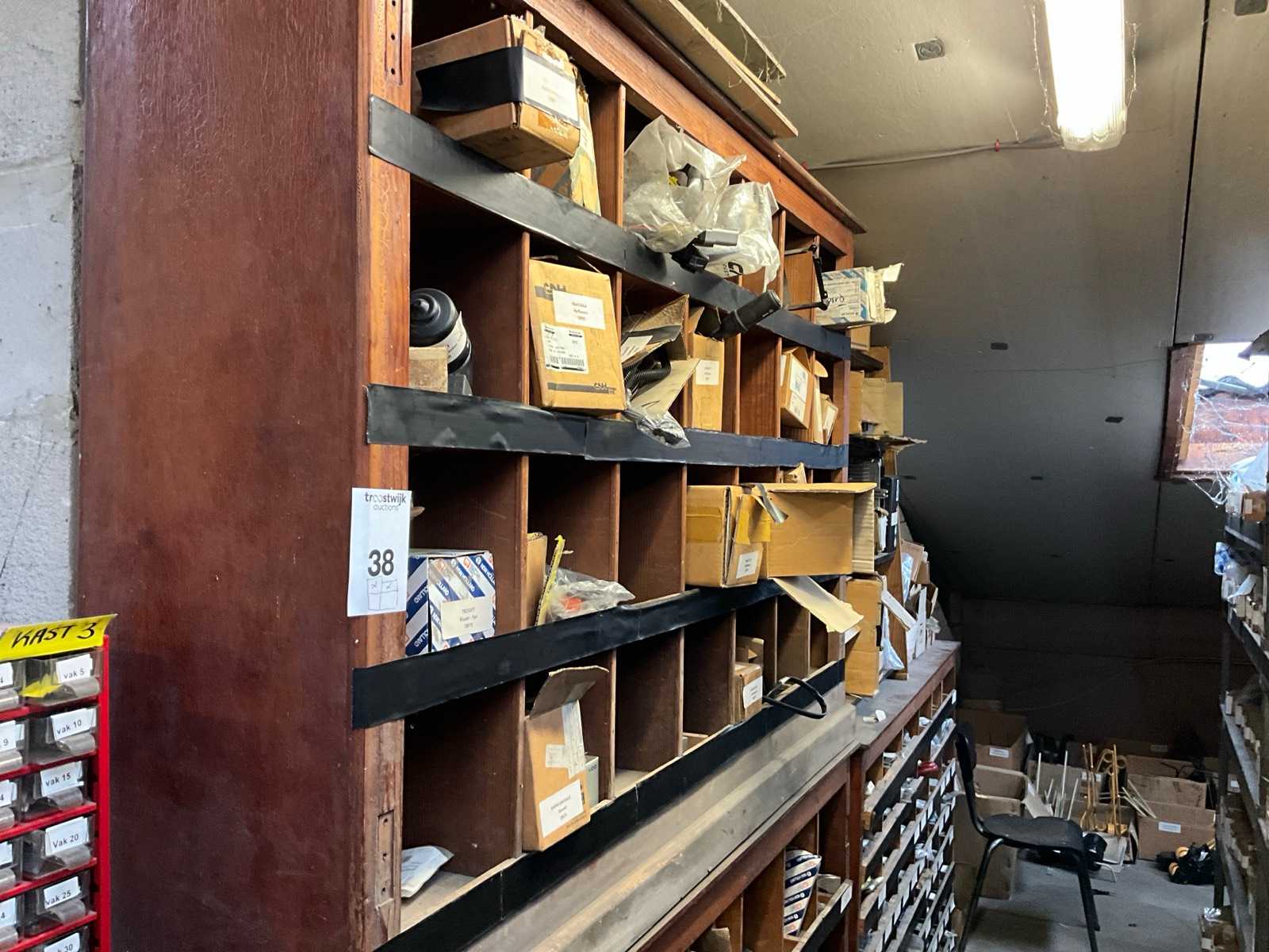 New Holland Large batch of switches and wiper motors