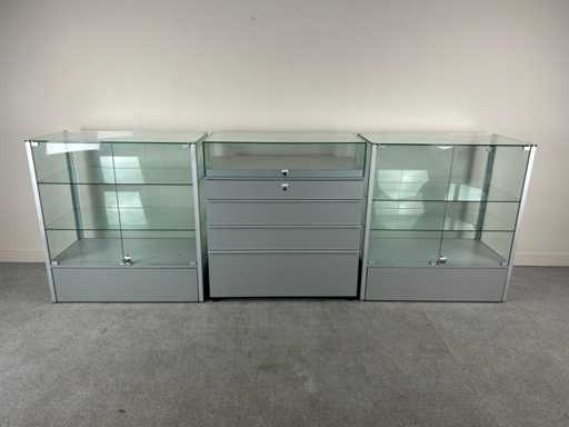 Glass display cabinet - Display cabinets (3x)