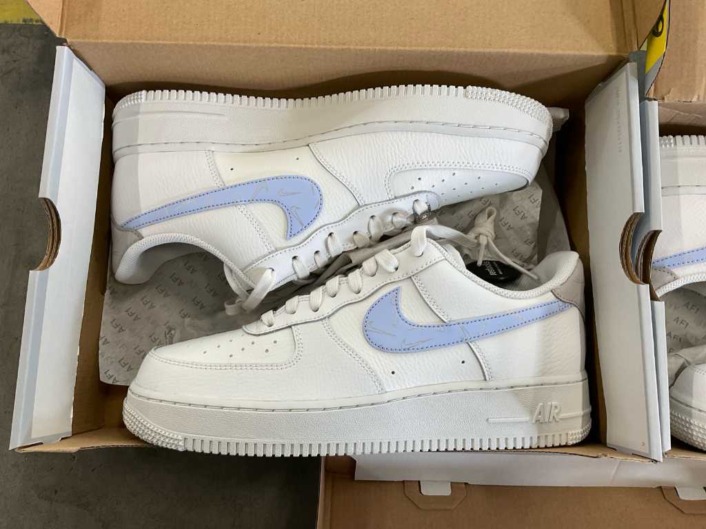 Nike air force 2024 light blue tick