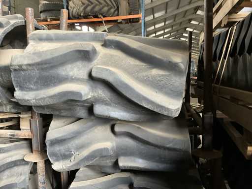 Caterpillar tractor 2 pieces