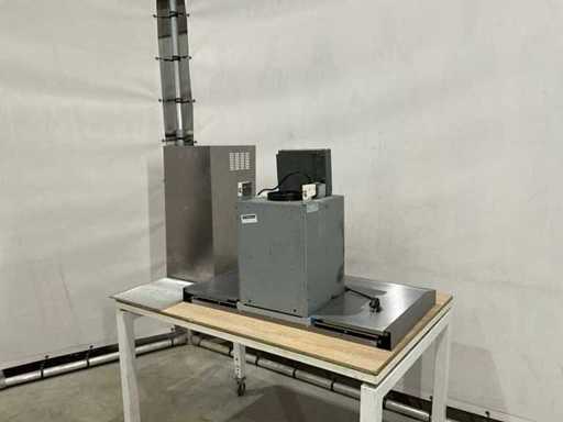 Okap wyciągowy ze stali nierdzewnej