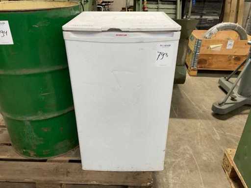 Frigider Inventum CKC500, model de masă