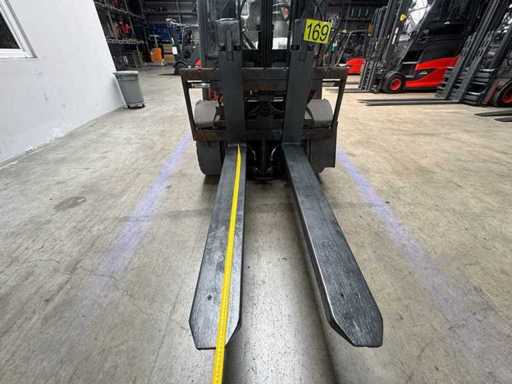 2021 FEM3 Furci telescopice hidraulice Furci cu împingere 135-235cm 3.000 kg Stivuitor