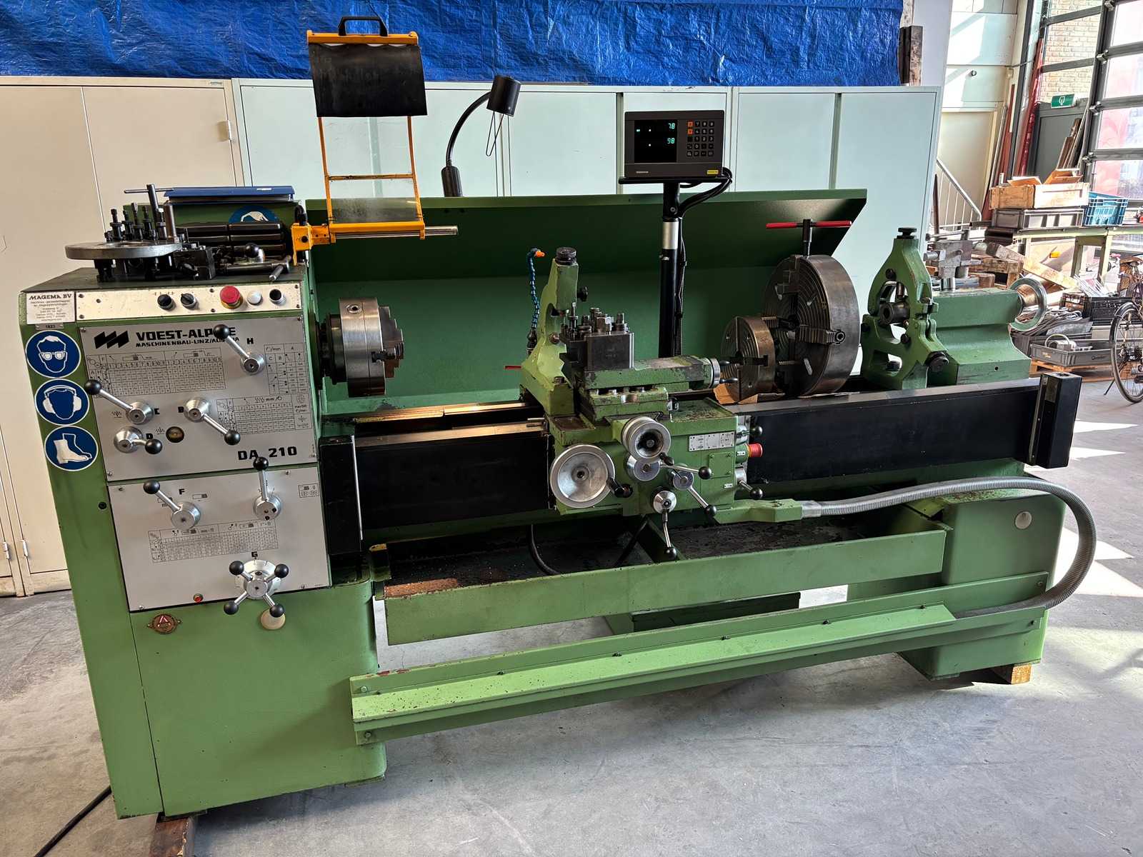 Voest-Alpine – DA210 – Center lathe