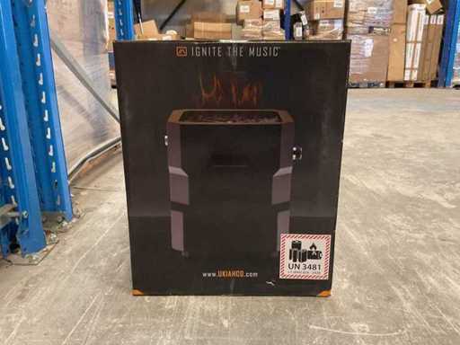 Ukiah Tailgater II Terrasverwarmer, Bluetooth Speakers, vuur