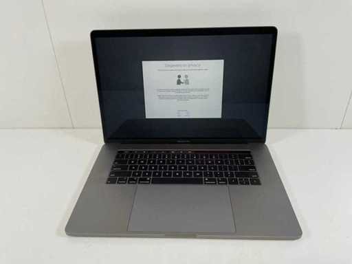 Apple MacBook Pro 15.4", Core(TM) i9 8th Gen, 32 GB RAM, 500 GB NVMe, AMD Radeon Pro 560X 4GB Laptop