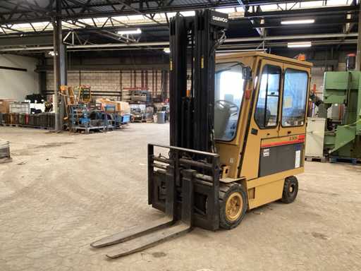 Wózek widłowy Daewoo B 30S z 1996 roku