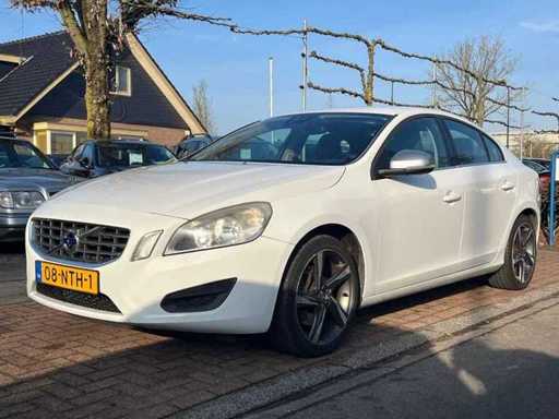 Volvo - 2010 - S60 - 2.0T Intro Ed. - 08-NTH-1