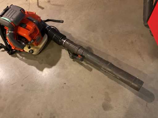 Husqvarna 580 BTS Leaf Blower