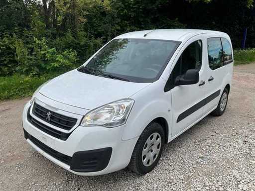 2019 Peugeot Partner Tepee 1.6 BlueHDi stationwagen 5 pers - euro 6 - airco - trekhaak