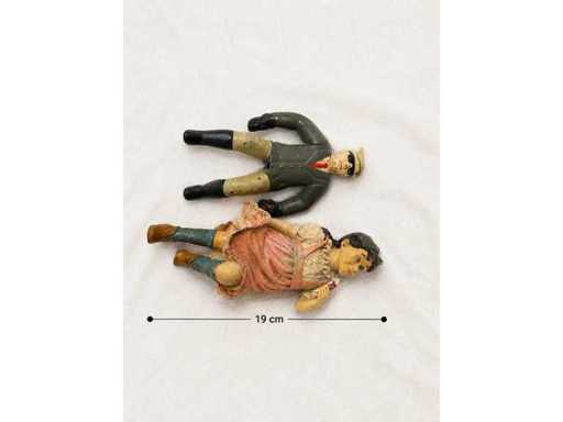 Figure decorative