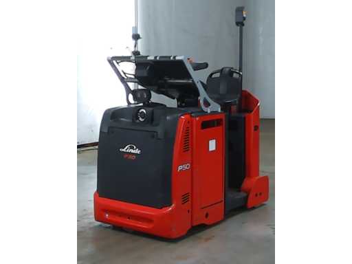 LINDE P50C Tow Tractor
