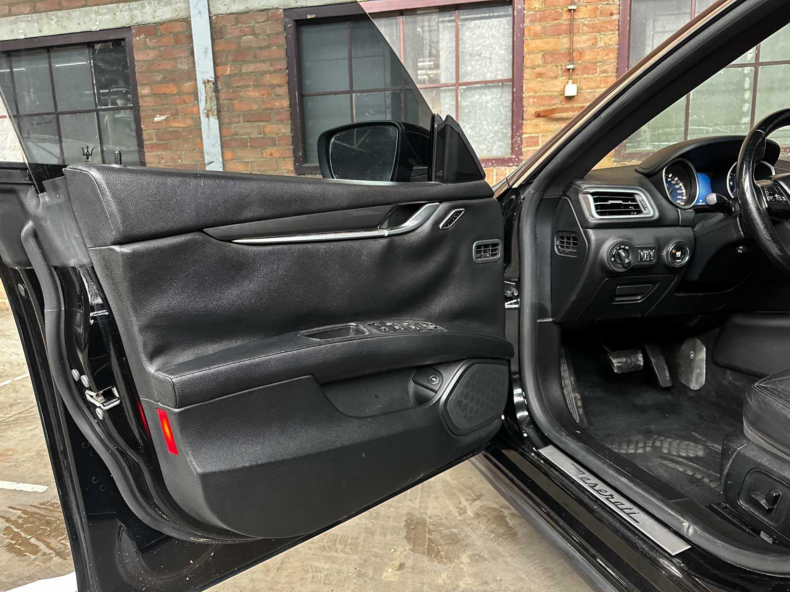 Maserati Ghibli 3.0 V6 350pk 2014