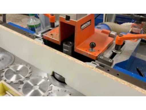 c78ceed3-2159-4ce2-9dd2-24616be0df62.mp4