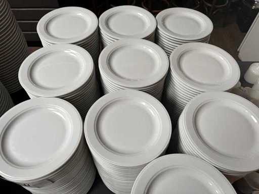 Assiette en porcelaine de Lubiana (290x)