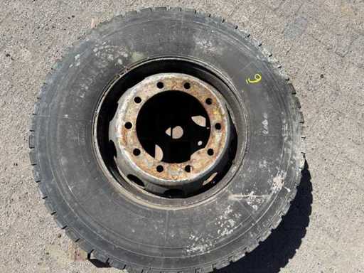 Michelin - Tire 315/80R22.5