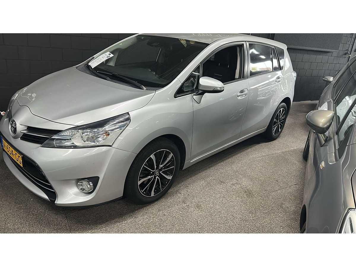 Toyota – 2017 – Verso – 1.6 D-4D Dynamic – V-654-GG