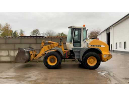 3894d604-e903-4bf2-9b9e-ce83386771e5.mp4