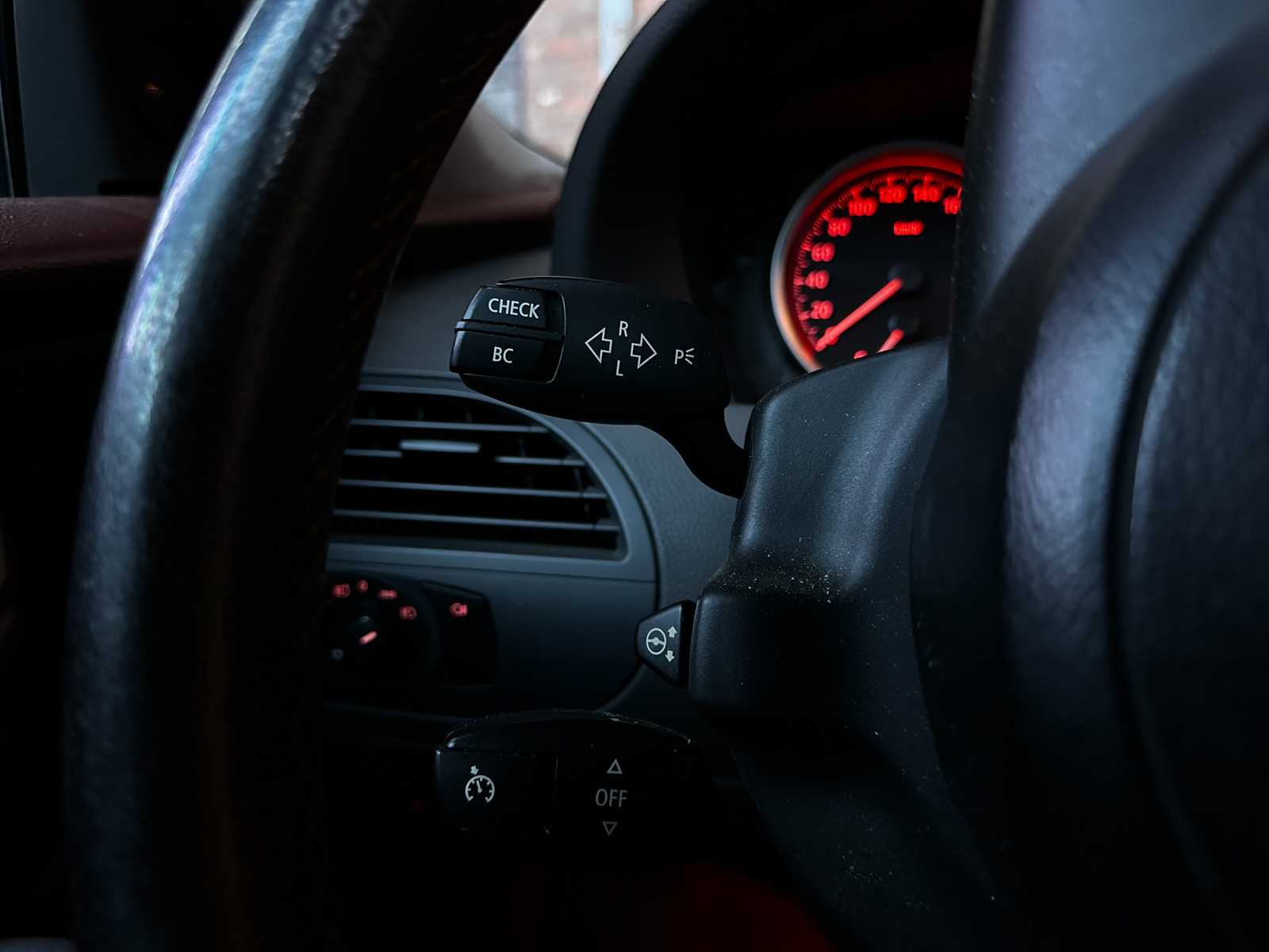 BMW 645Ci S 4.4 V8 333pk 2004 E63 6-serie, 65-PK-BH Youngtimer