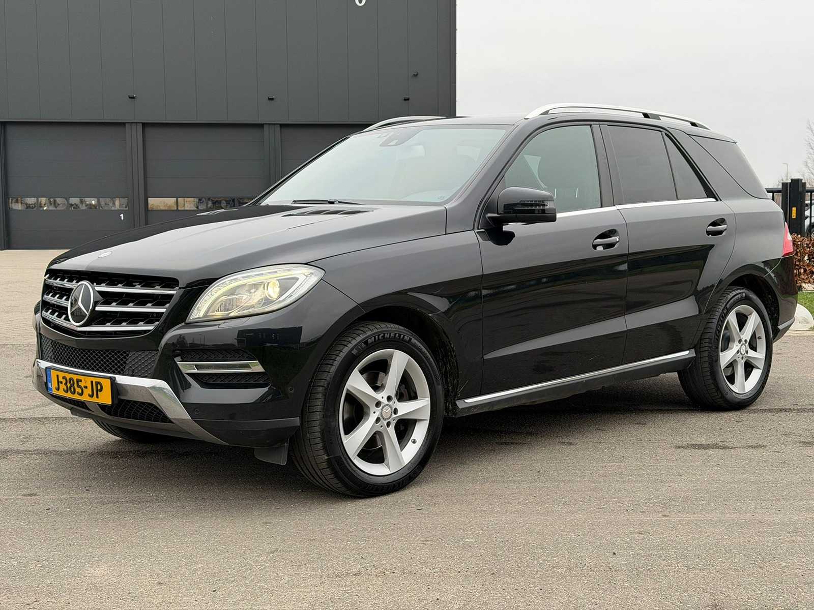 Mercedes-Benz – M-Class – 350 BlueTEC – Car – 2015|J-385-JP|IAW