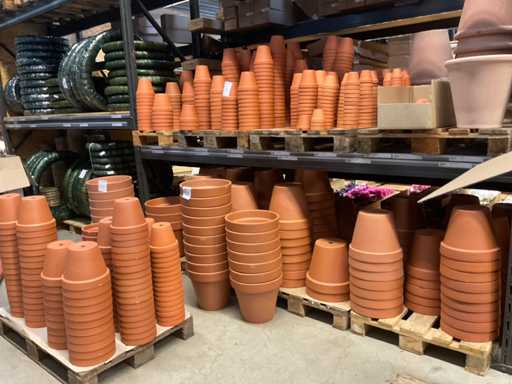 Lot de pots de fleurs