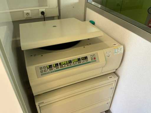 Kendro - Multifuge 3S-R - Centrifugă refrigerată