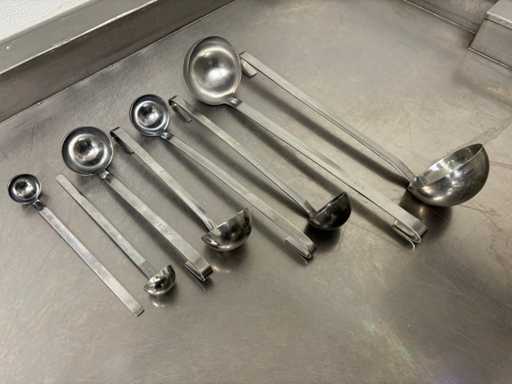 Partij opscheplepels