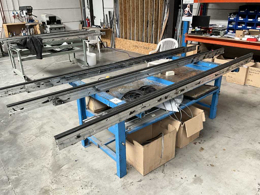 PERTICI BL300 Assembly Table