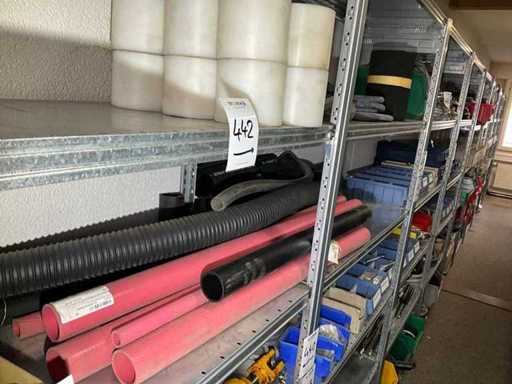 Lots of seals and hoses