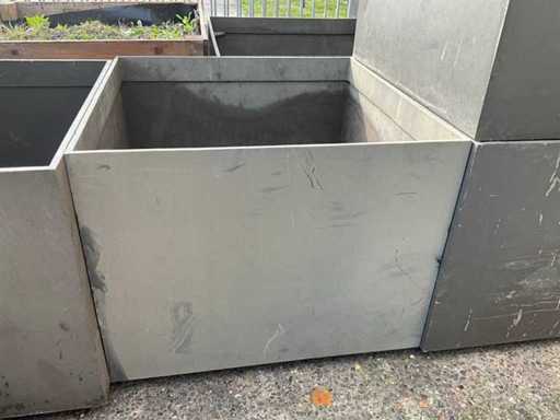 100x100 Metal Flower Boxes (10x)