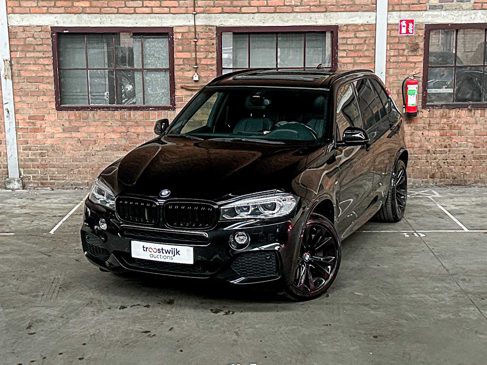 BMW X5 xDrive50i High Executive 4.4 V8 449pk 2015, J-245-HD