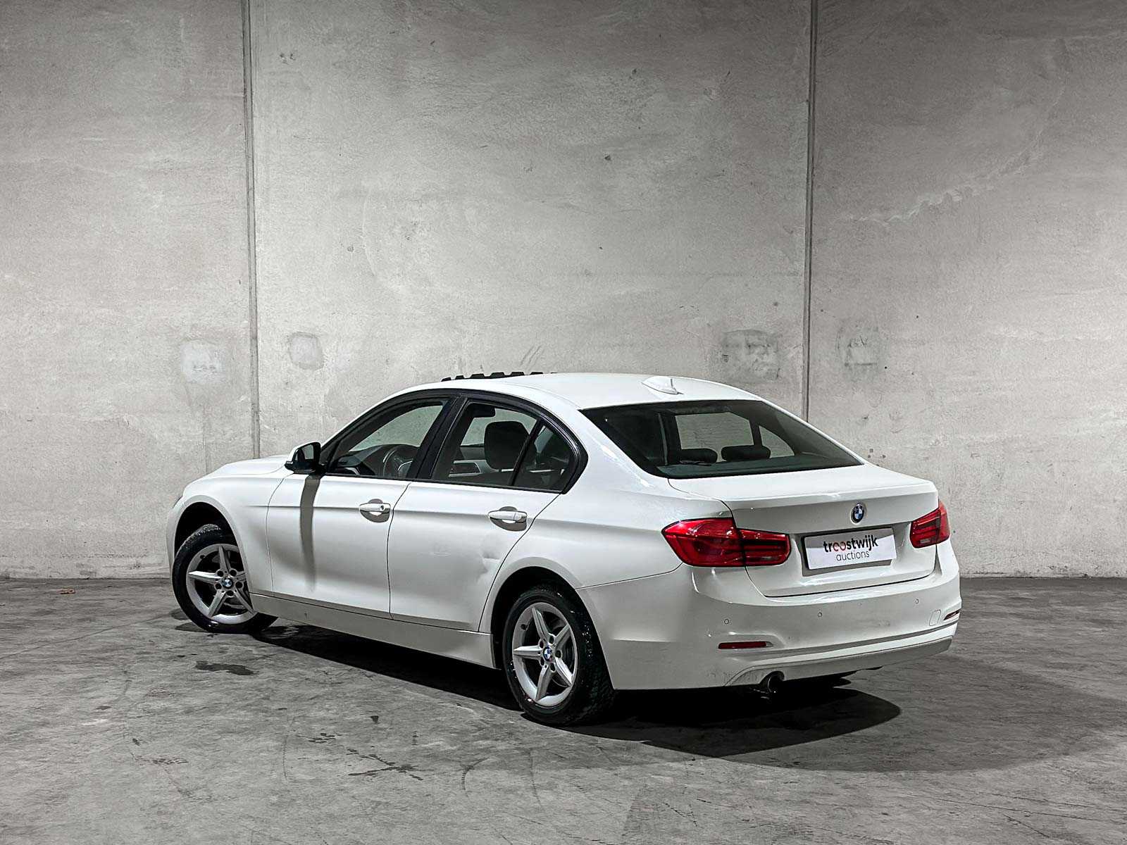 BMW 318i Corporate Lease Executive 3-serie 136pk 2018 (Origineel-NL), SB-204-F