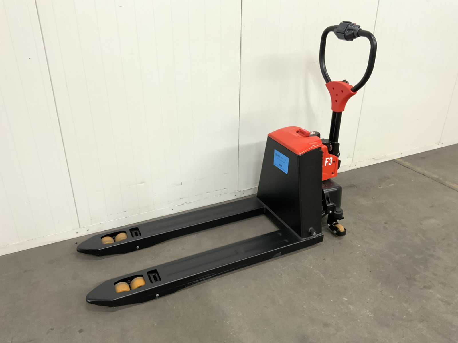 EP – F3 + Swivel wheels – Electric pallet truck, lithium battery 1500 kg