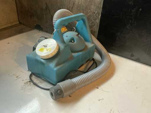 B&G 2600 Flex-A-Lite Kaltvernebler