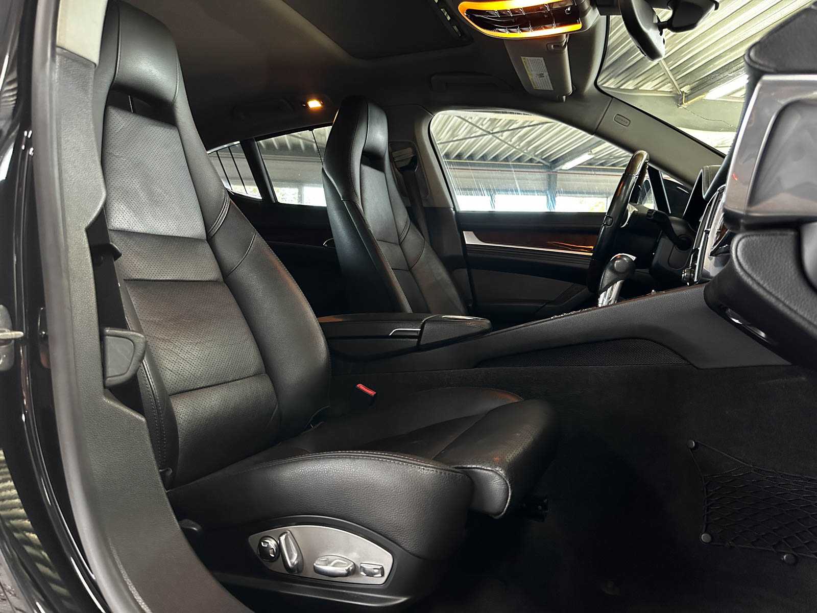 Porsche Panamera S 4.8 V8 405pk 2012