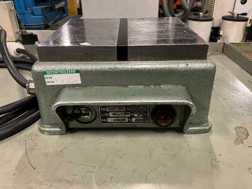 Masa magnetică electrică