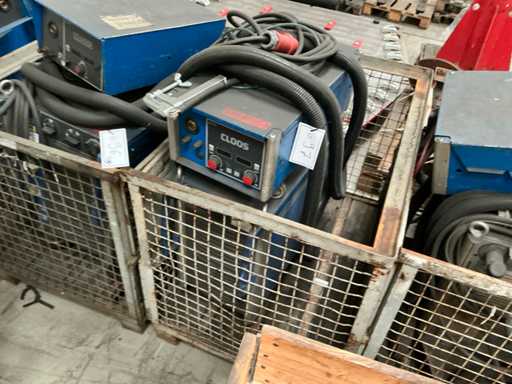 CLOOS - Qineo Tronic 450 - Saldatrice a gas protetta con custodia trainafilo