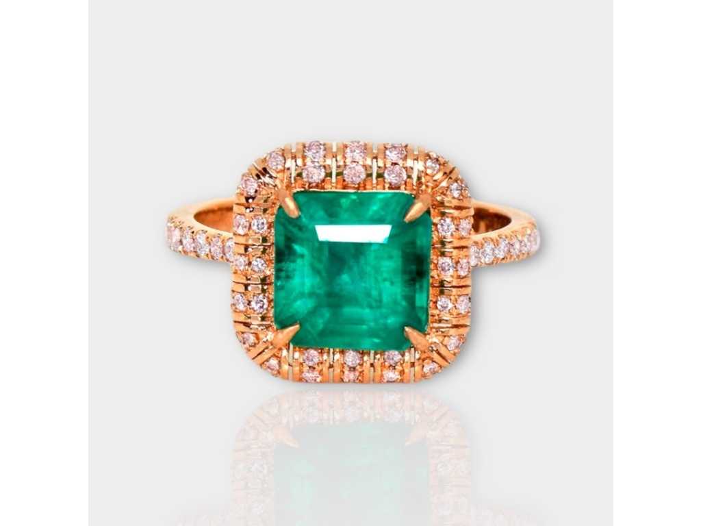 Luxury Ring in Natural Bluish Green Emerald with Natural Pink Diamonds 2.94 carat